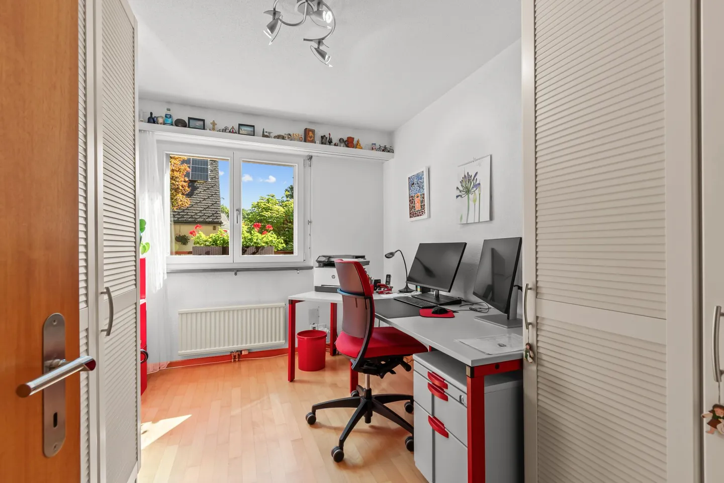 Paradis familial avec sauna, véranda et vue sur la verdure - Photo 12 sur 14