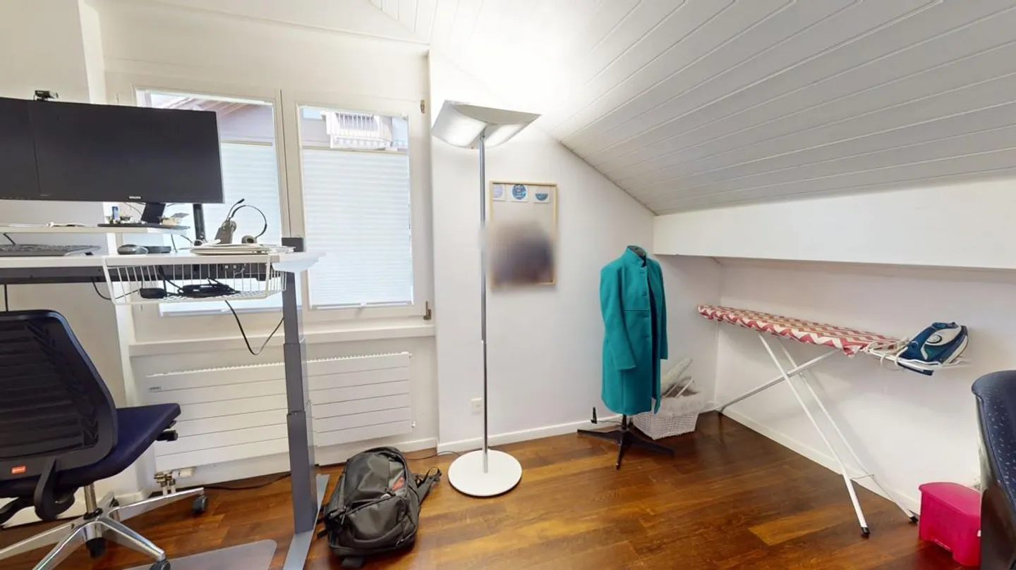 Spacious 4.5 Room Apartment with 2 Parking Spaces - Photo 13 of 16