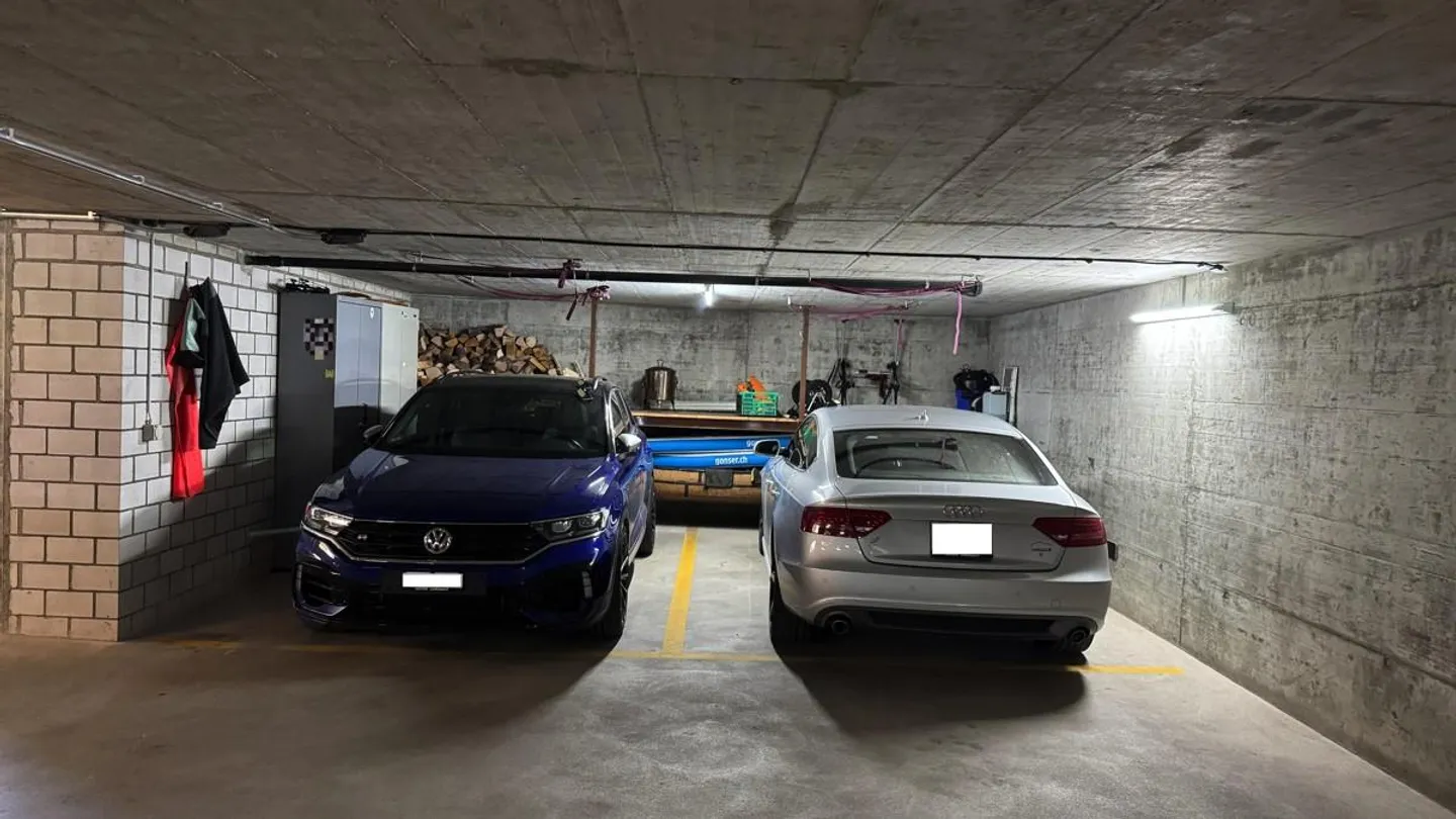 Spacious 4.5 Room Apartment with 2 Parking Spaces - Photo 14 of 16