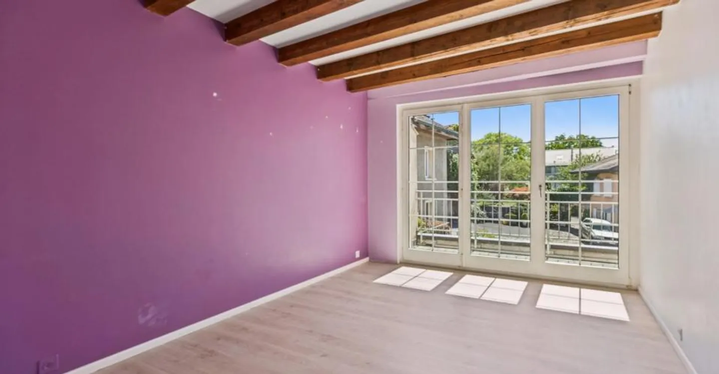 Village house 6.5 rooms - Great renovation potential - La Chaux - Photo 7 of 10