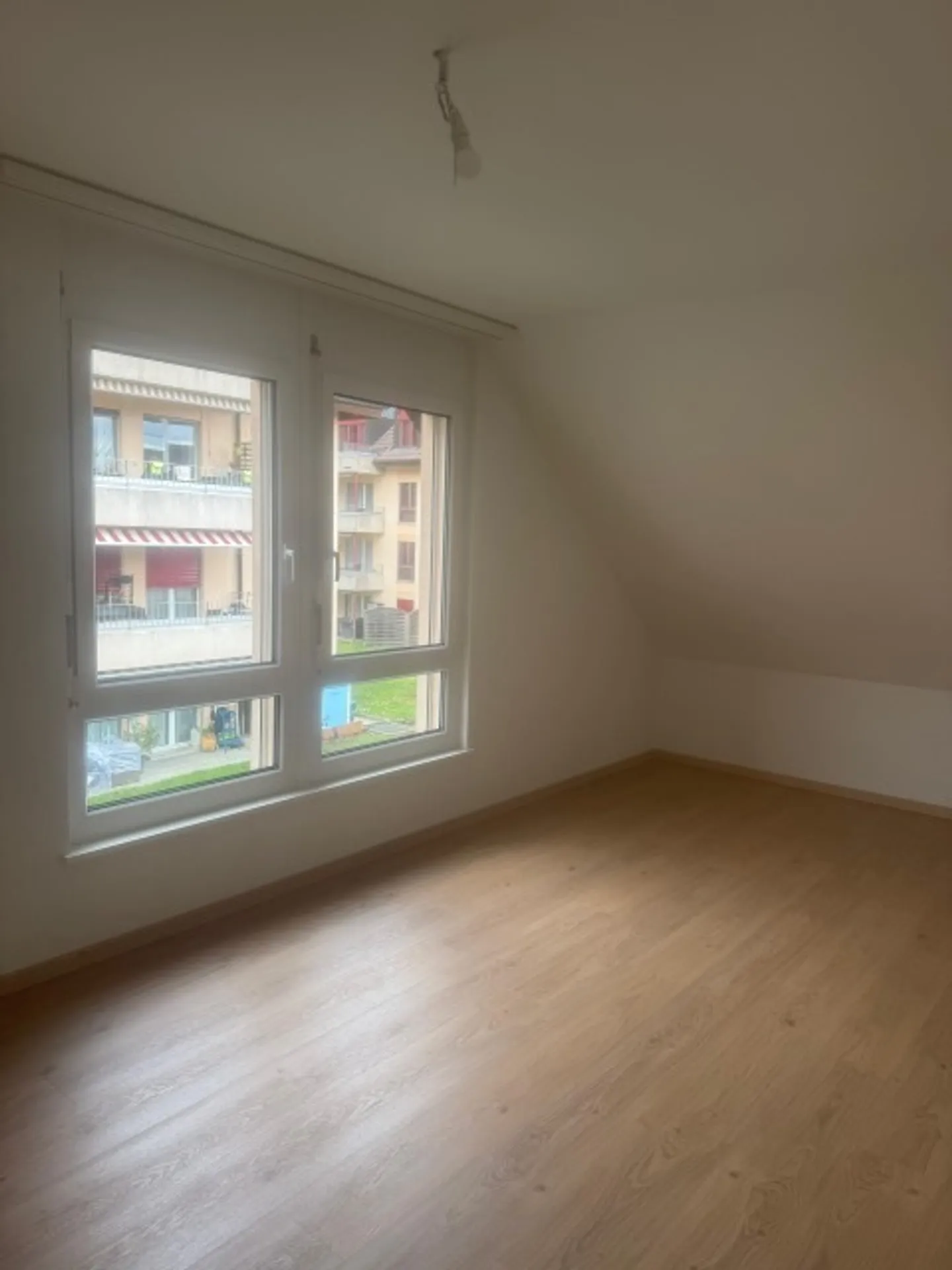 Wohnung mieten - Foto 3 von 5