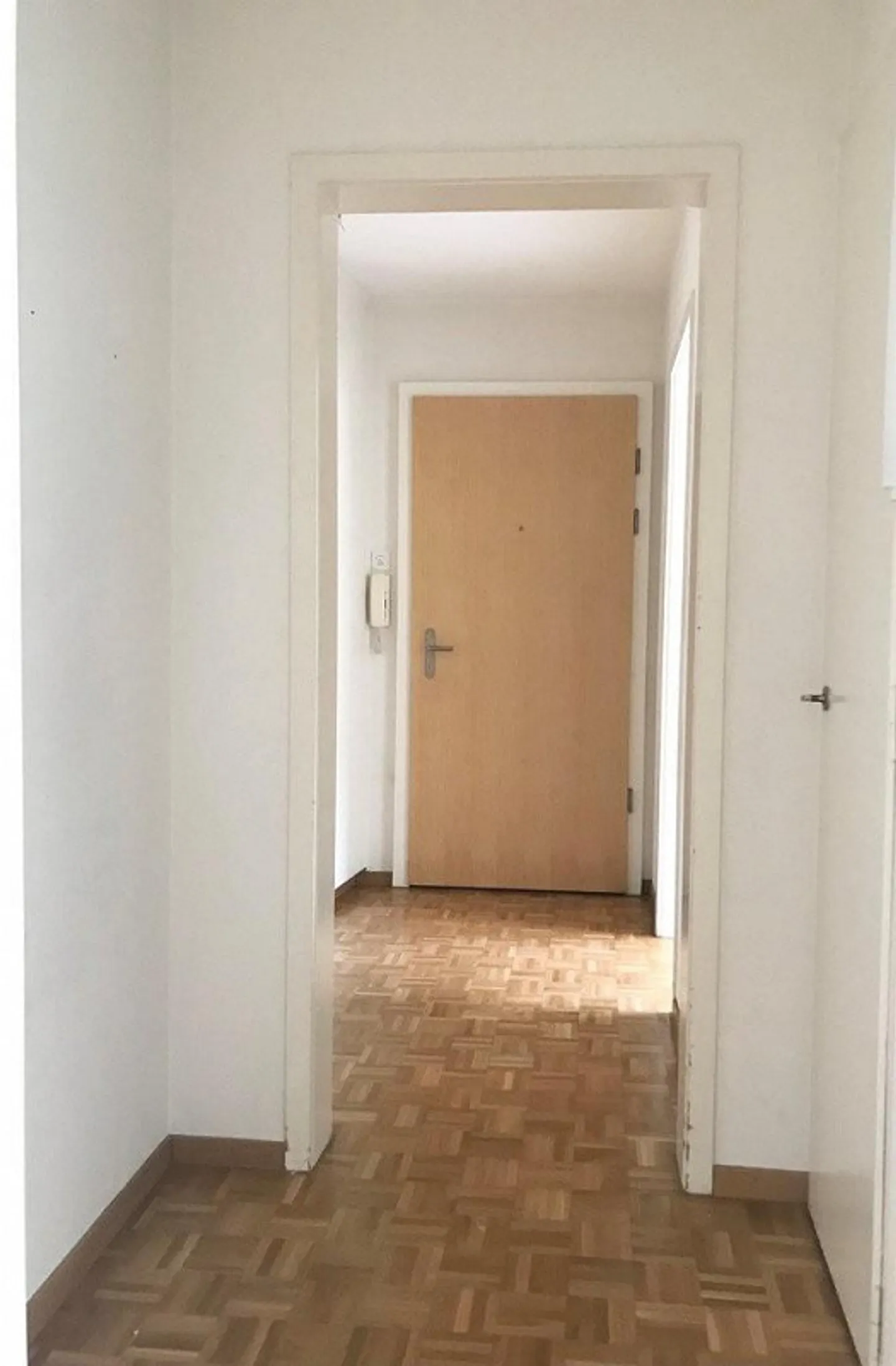 Bell'appartamento in una posizione fantastica tra la stazione e l'Aare! - Foto 4 di 6