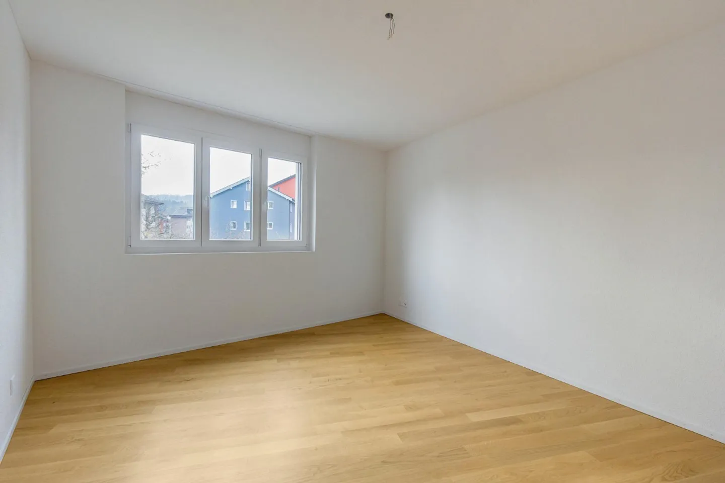 Spazioso, luminoso, con un bel balcone: La tua nuova casa a Gossau - Foto 5 di 8