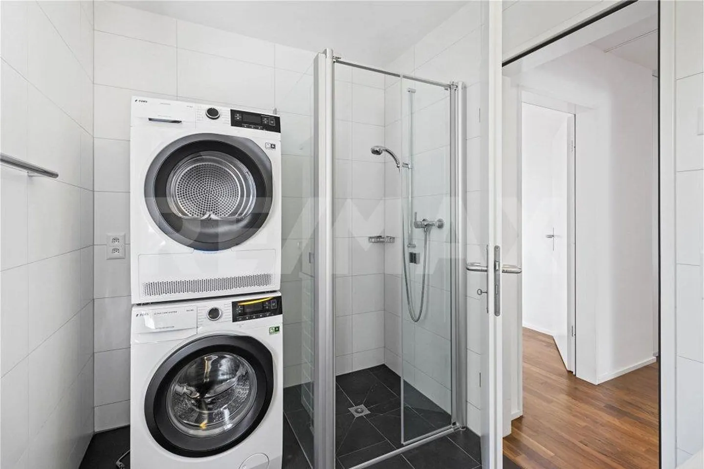 Geräumige Maisonette mit Bergsicht - Foto 5 von 13