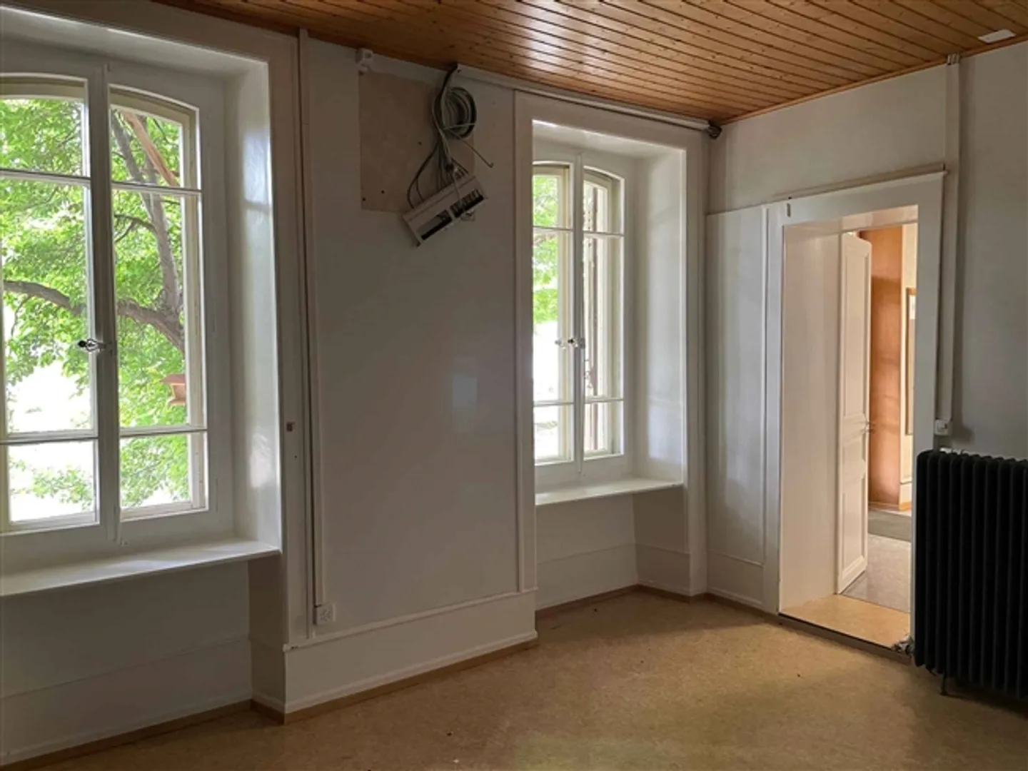 Management/Office 3 Rooms 80 m2 in Le Sentier - Photo 3 of 7