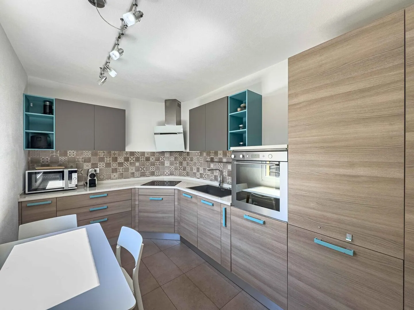 Single house for sale - Photo 3 of 10