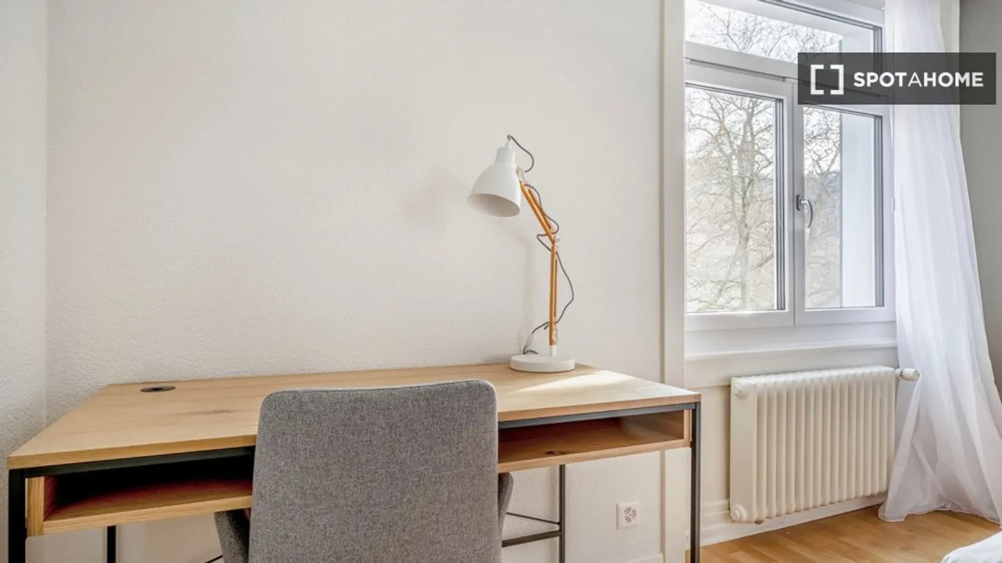 Entdecke, besichtige und miete dein neues Zuhause online mit vollem Vertrauen. - Foto 12 von 14