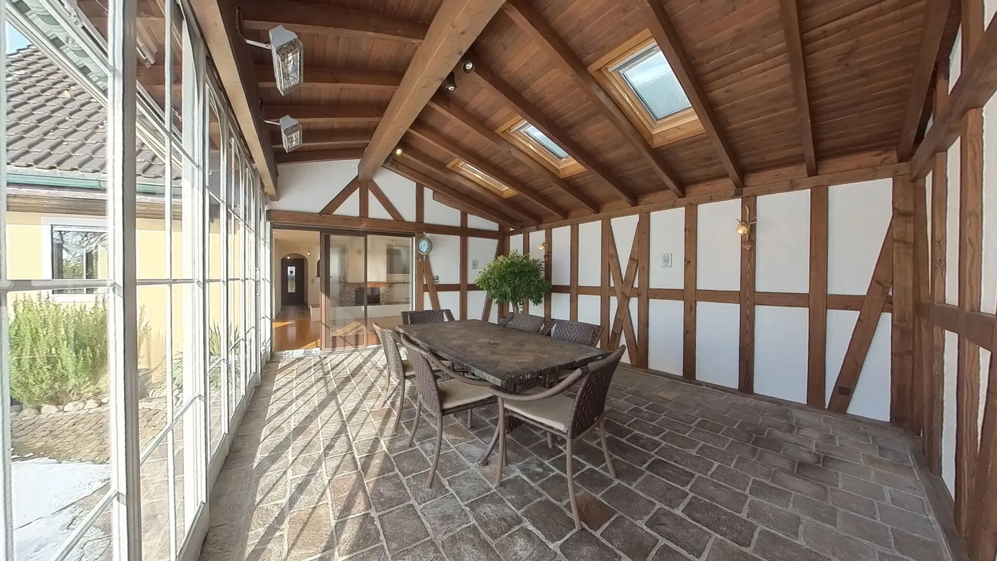 Family Oasis - 6½ Room Semi-Detached House - Photo 3 of 23