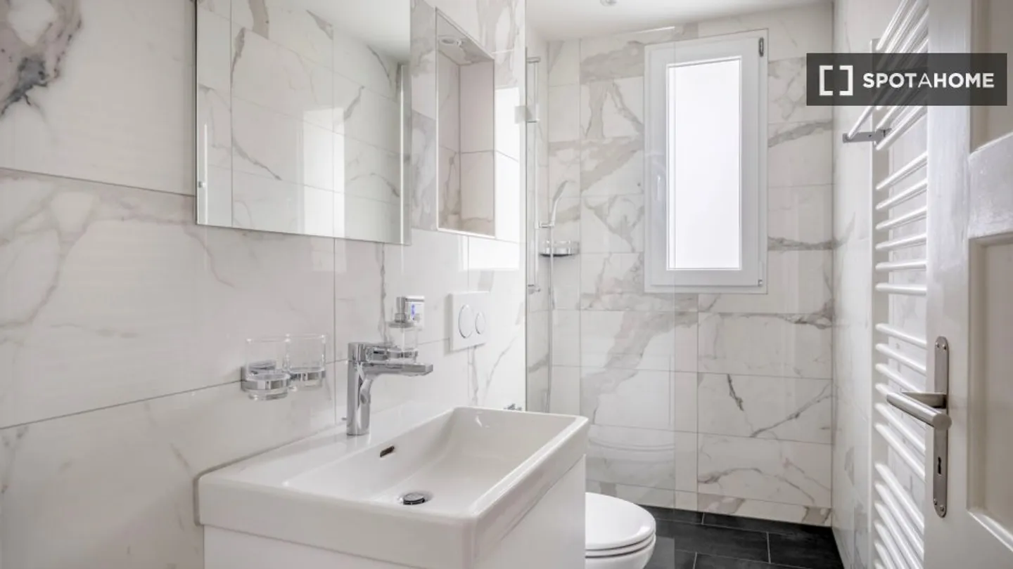 Entdecke, besichtige und miete dein neues Zuhause online mit vollem Vertrauen. - Foto 13 von 14