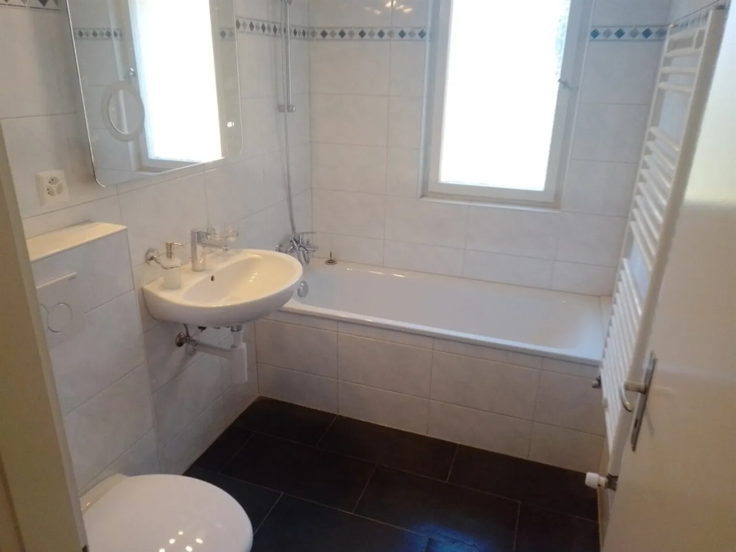 Splendido appartamento ristrutturato a Blecherette - Foto 2 di 3