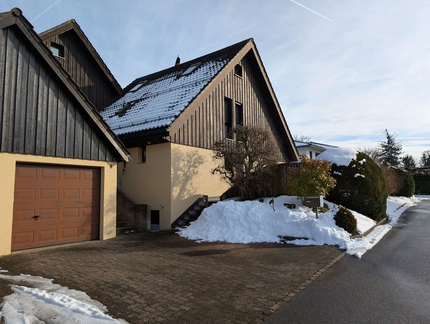 Family Oasis - 6½ Room Semi-Detached House - Photo 22 of 23