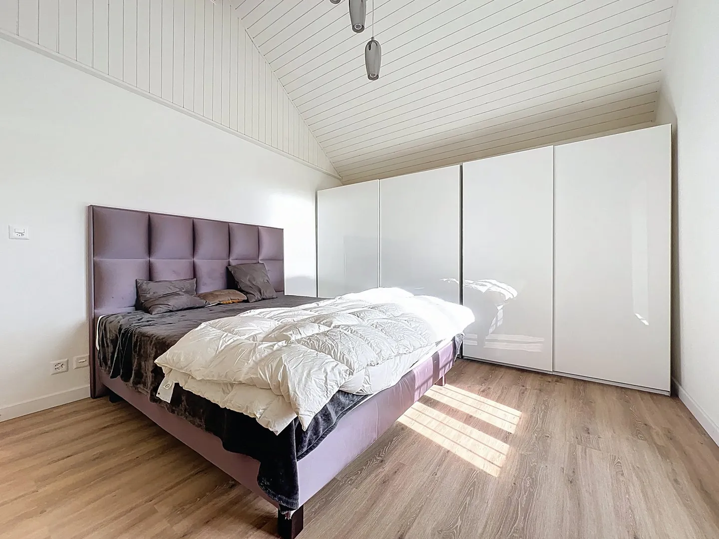 Garantiert ein Highlight – renovierte Villa mit Terrasse und Seeblick! - Foto 8 von 13