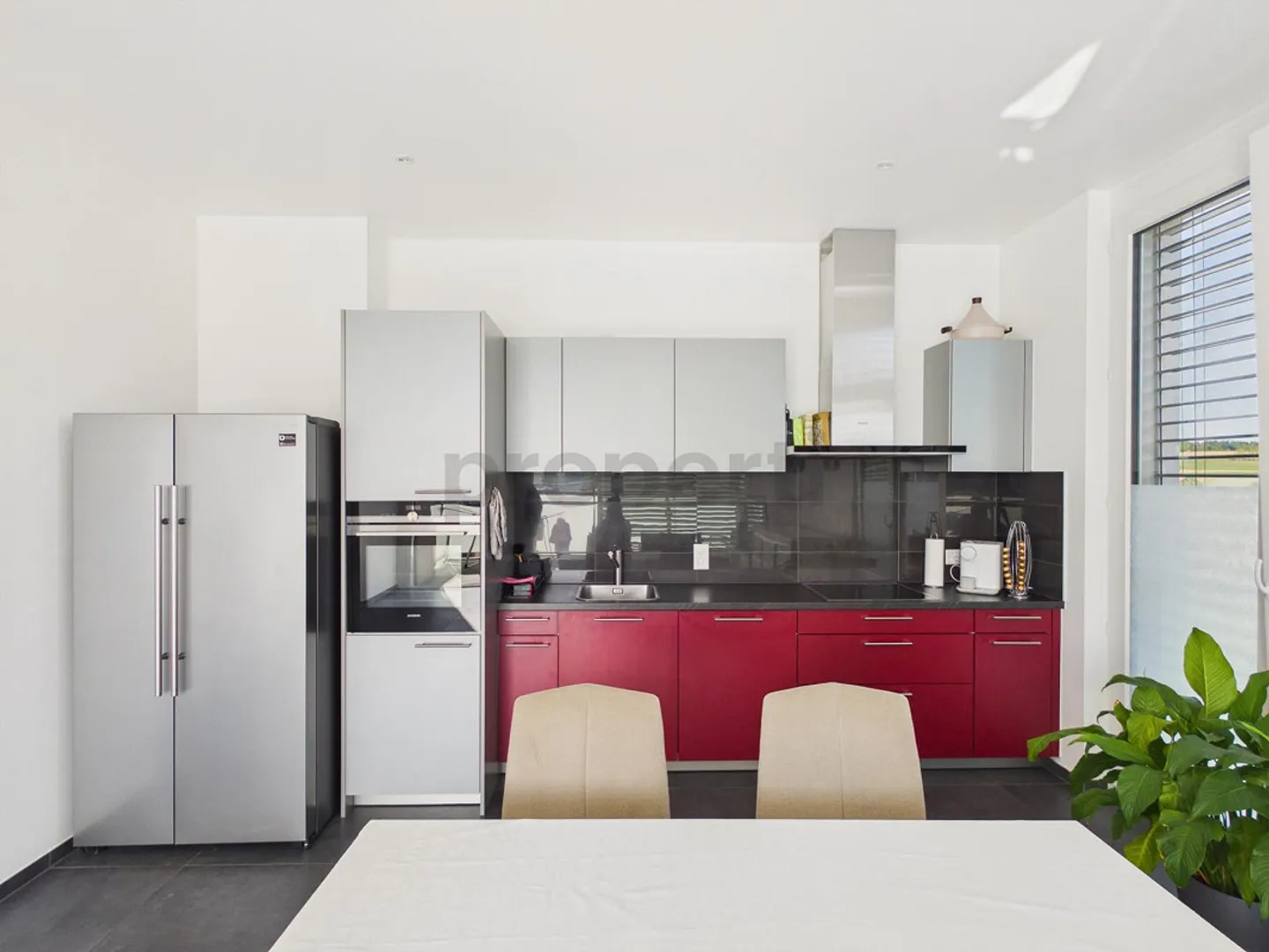 Vista Libera sul Castello e le Prealpi, Attico 3 m di Soffitto, Balcone 12 m² & Posto Auto Incluso! - Foto 4 di 9