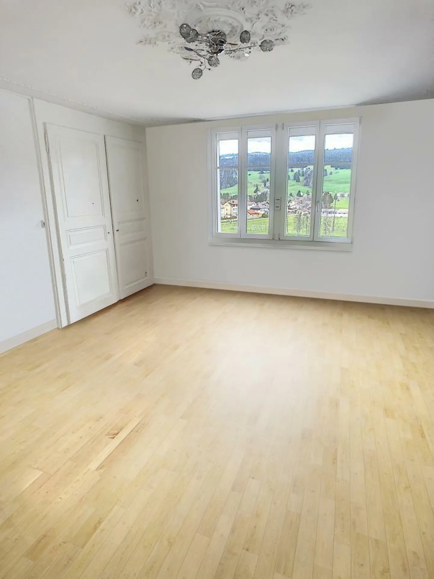 Bright 4.5-room apartment near the village center - Photo 4 of 6