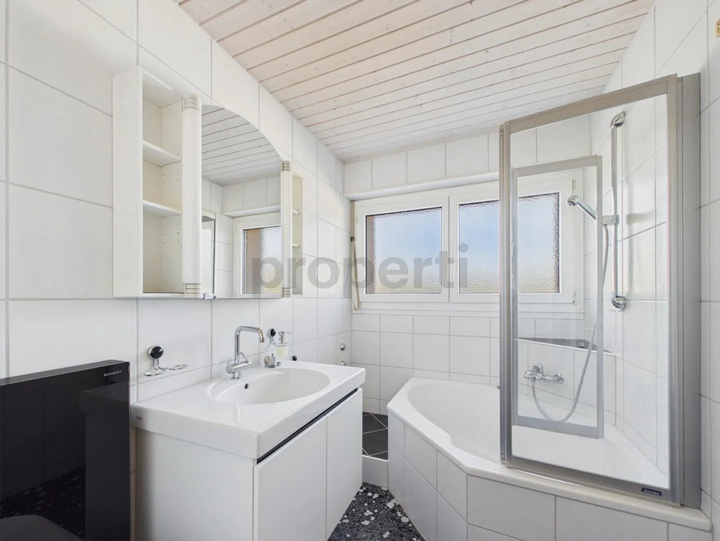 Luxury Apartment with Rooftop Terrace - Photo 7 of 13