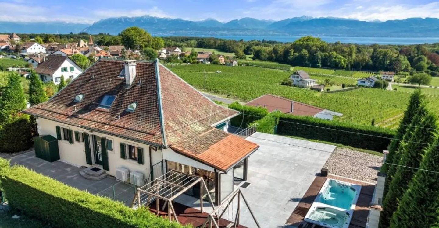 Proprietà affascinante con vista panoramica ad Allaman - Foto 3 di 12