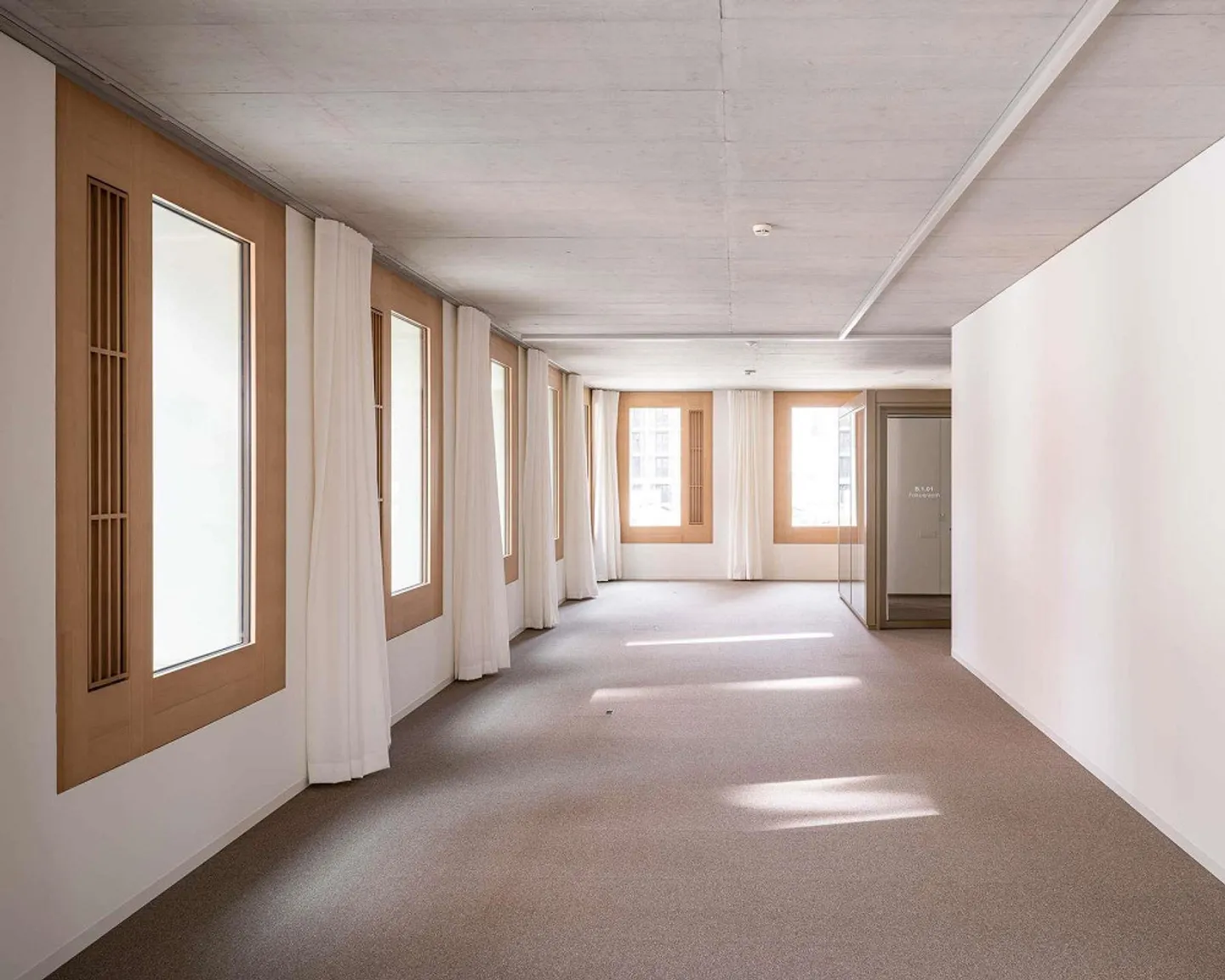386 m² Office Space | Plug & Work - Photo 1 of 24