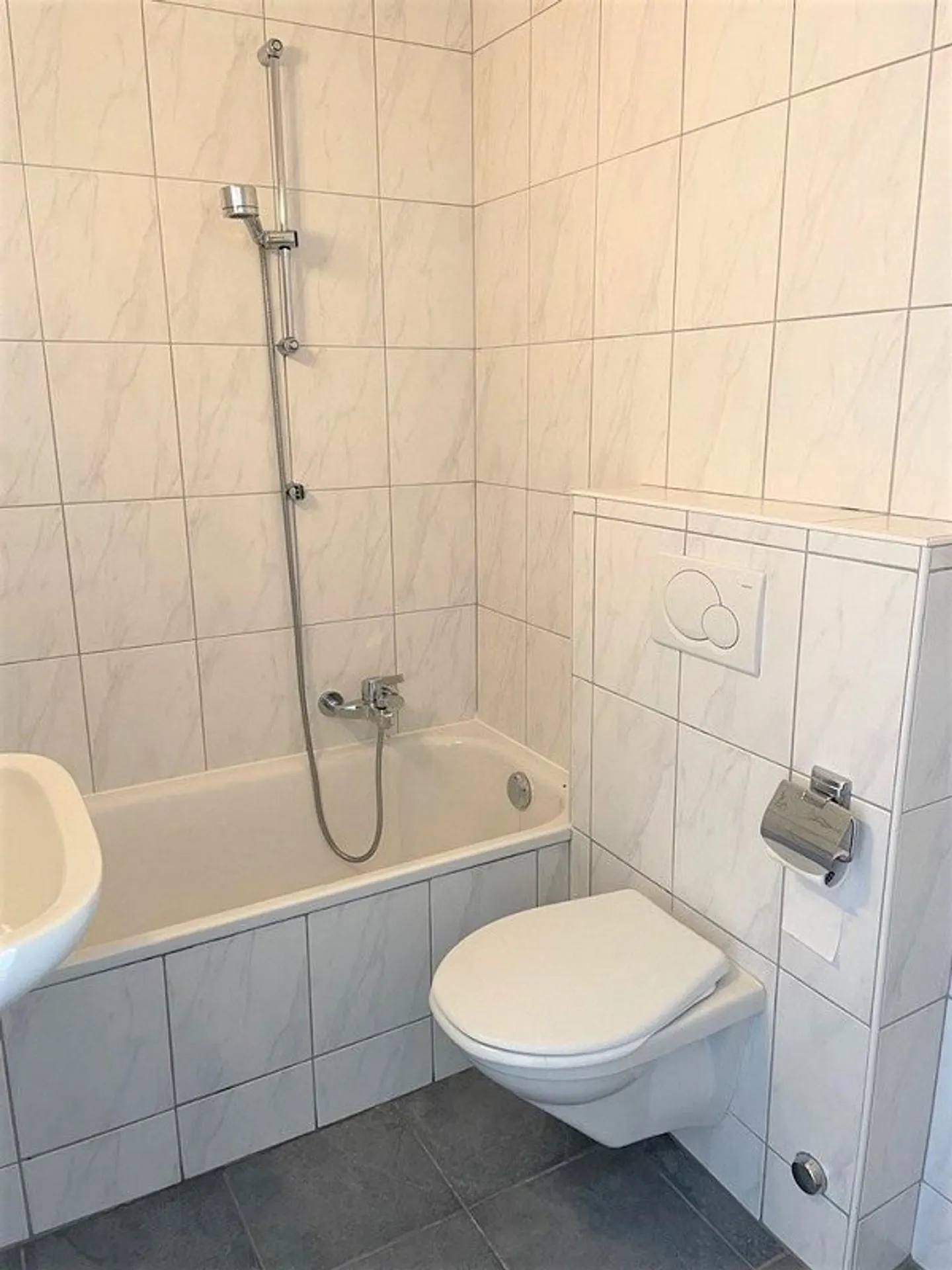Eaux-Vives: beautiful apartment with balcony - Photo 6 of 11