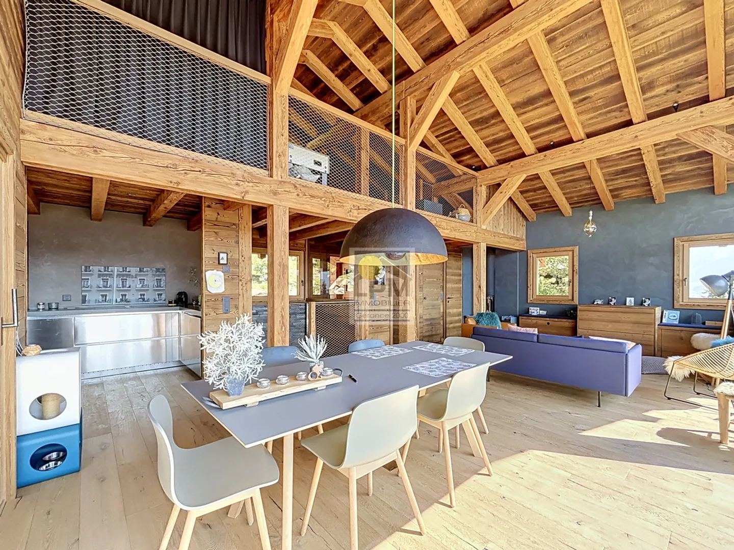 Elegant Chalet with Jacuzzi - Photo 3 of 13