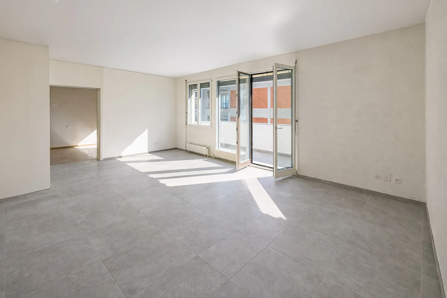 2,5 camere in ristrutturazione vicino al centro di Lugano - Foto 2 di 7