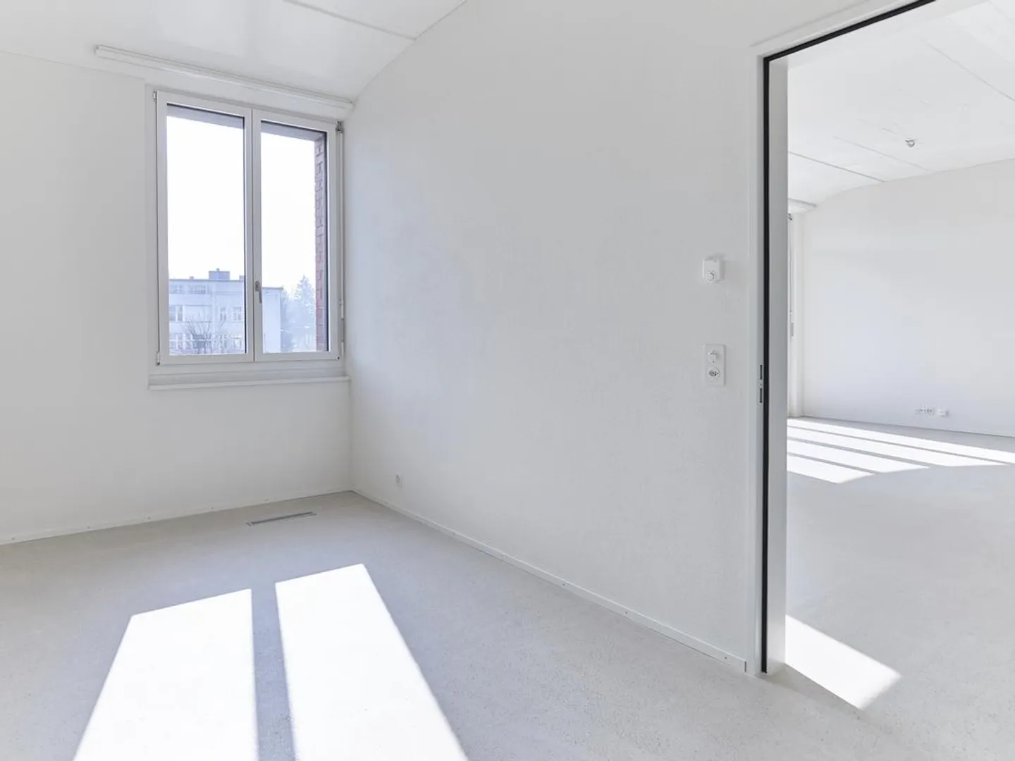 Modernes Wohnerlebnis: Exklusive 4.5-Zimmer-Loftwohnung mit 163 m² - Foto 5 di 5