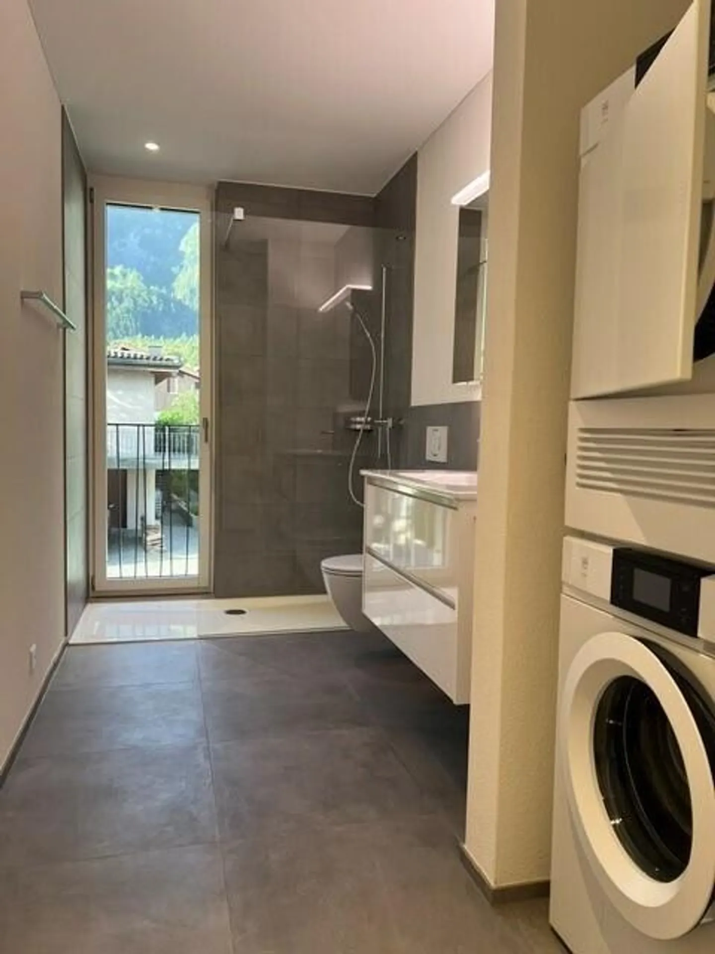 Moderne 5½-Zimmer-Wohnung in Seedorf - Foto 8 von 10