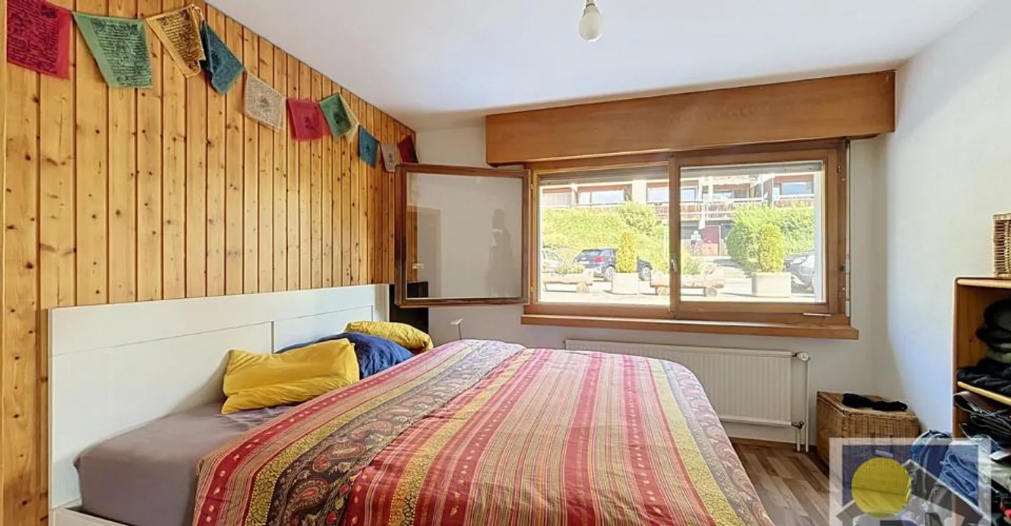Elegant 2.5-room apartment Charm, comfort and privileged location - Photo 3 of 13
