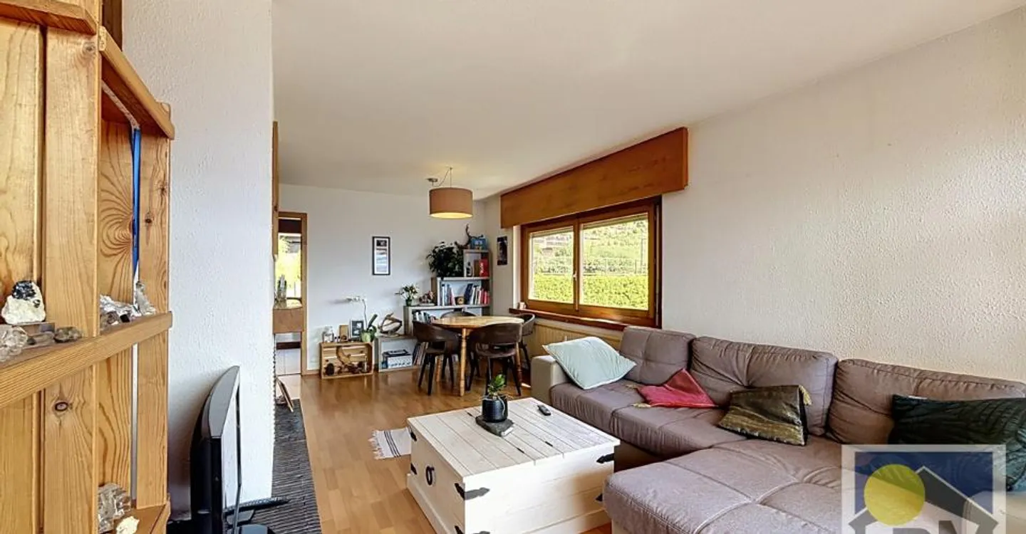 Elegant 2.5-room apartment Charm, comfort and privileged location - Photo 5 of 13