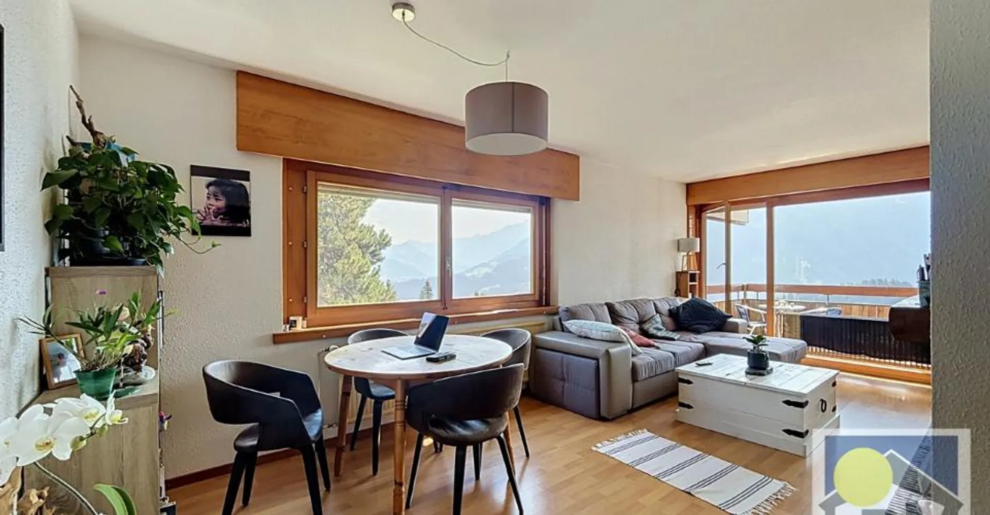 Elegant 2.5-room apartment Charm, comfort and privileged location - Photo 6 of 13
