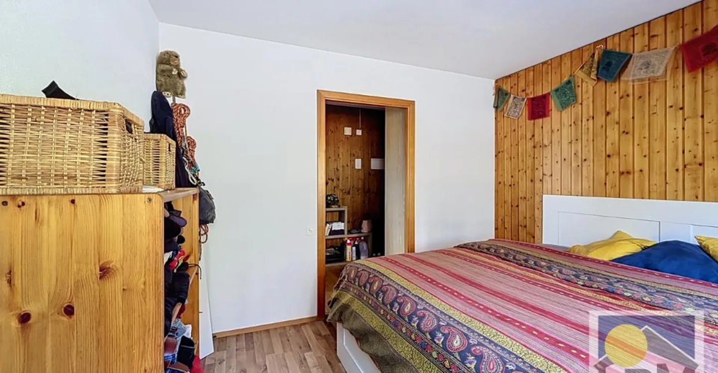 Elegant 2.5-room apartment Charm, comfort and privileged location - Photo 9 of 13