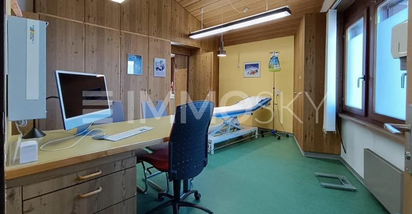 Incredible potential for practice, hairdresser, beauty salon, office - Photo 4 of 4