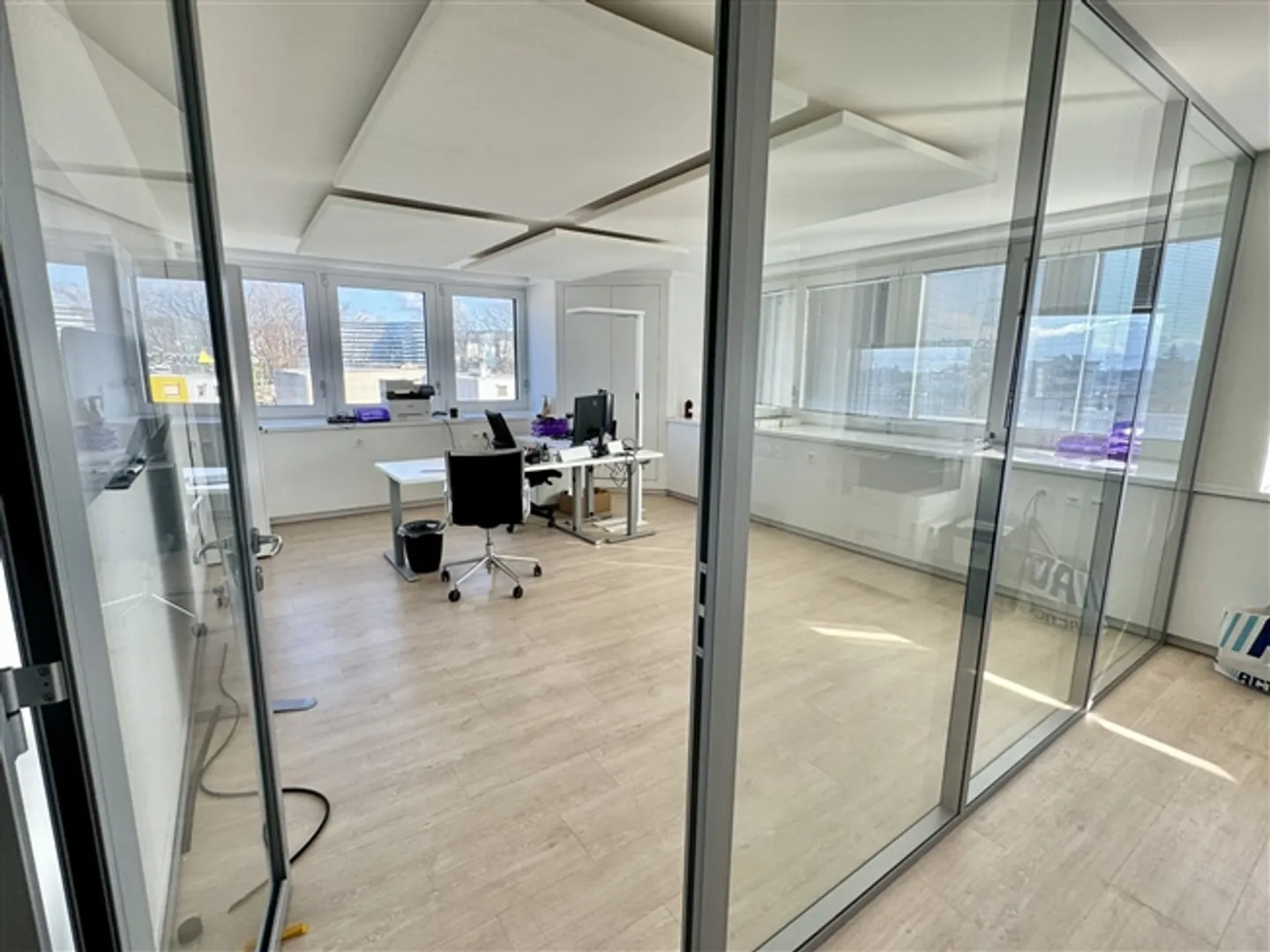 Uffici spaziosi e moderni in affitto a Bussigny - Foto 4 di 9