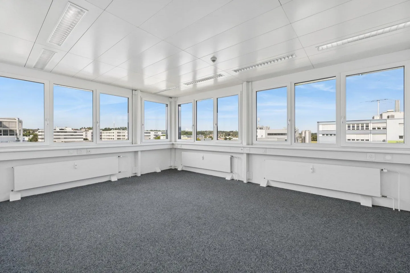 Spazio ufficio ampliato con ampio spazio esterno - Foto 6 di 9