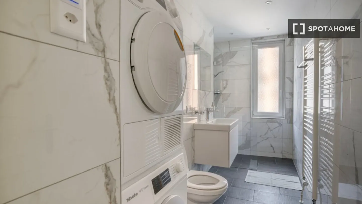 Scopri, visita e affitta la tua nuova casa online con piena fiducia. - Foto 16 di 18