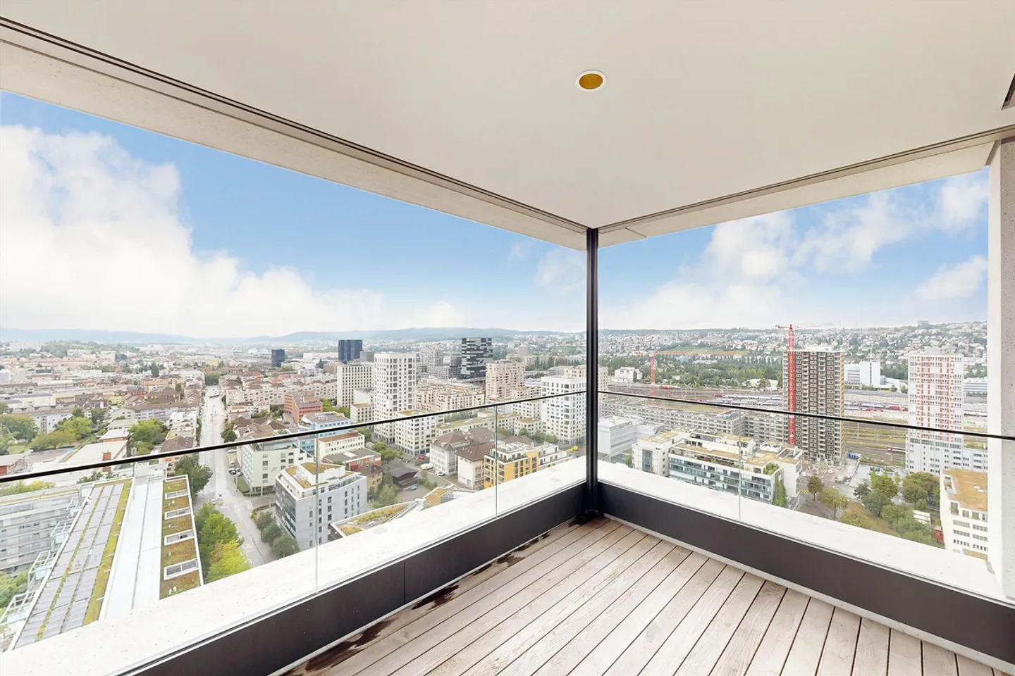 Modernes Apartment mit Stadtblick - Foto 8 von 8