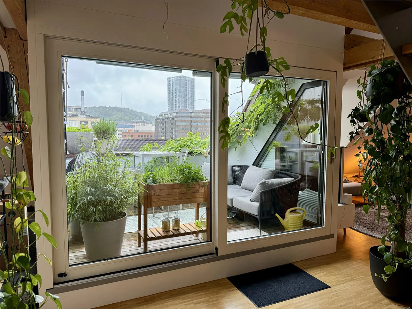 Magnifique appartement en duplex de 3,5 pièces dans un emplacement central - Photo 12 sur 13