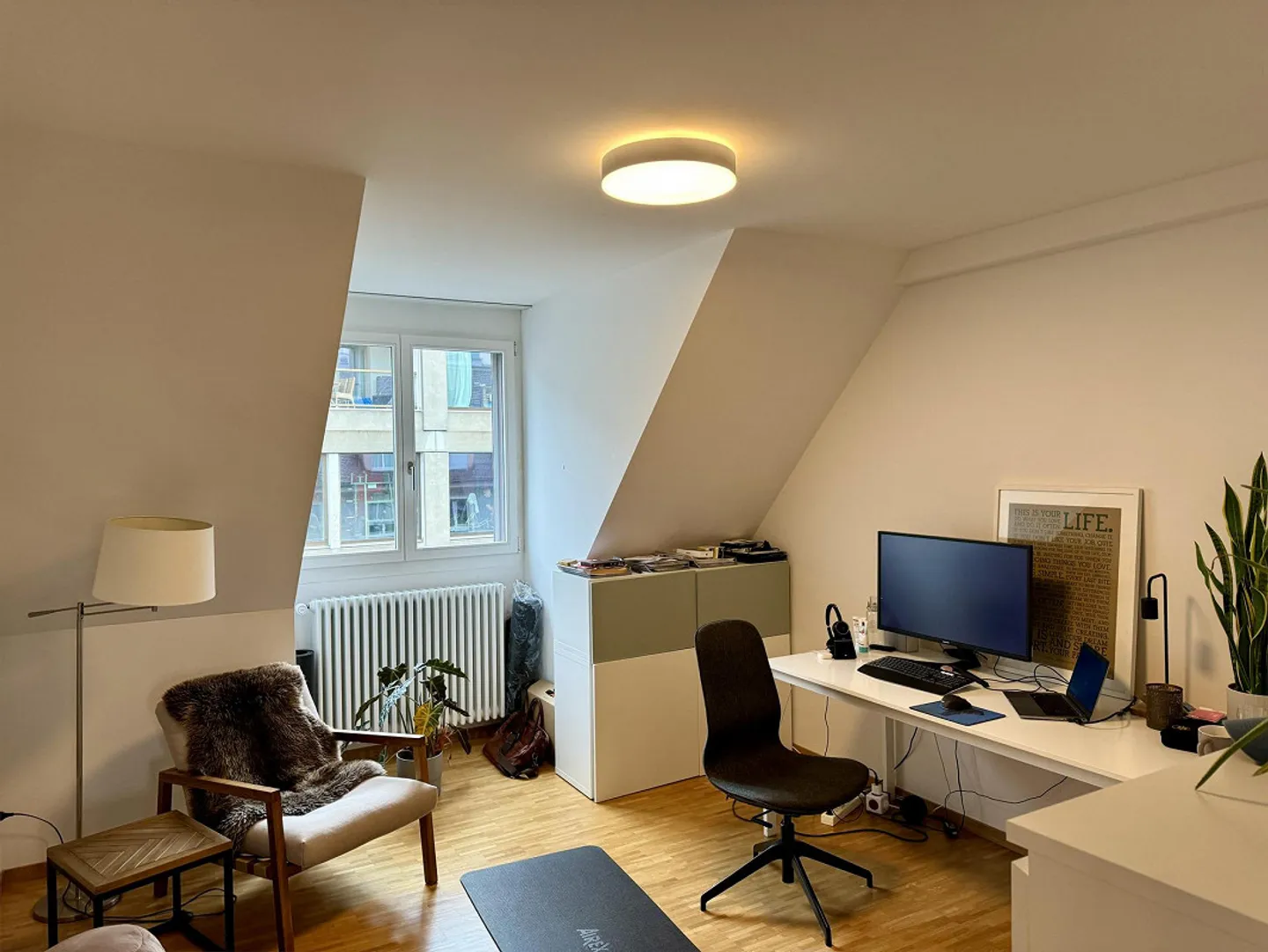 Magnifique appartement en duplex de 3,5 pièces dans un emplacement central - Photo 10 sur 13