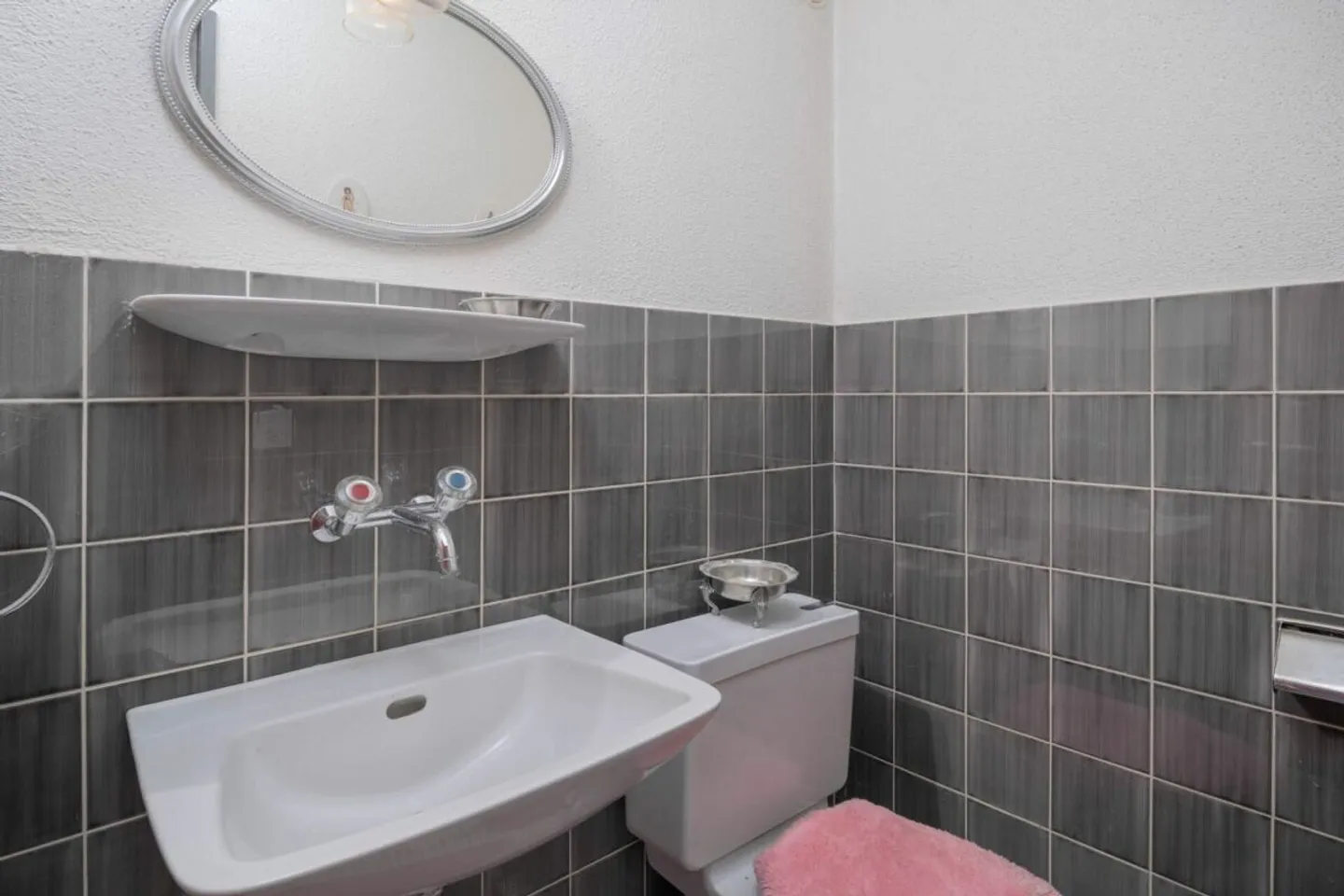 Geräumige Wohnung mit Potenzial - Foto 10 von 14
