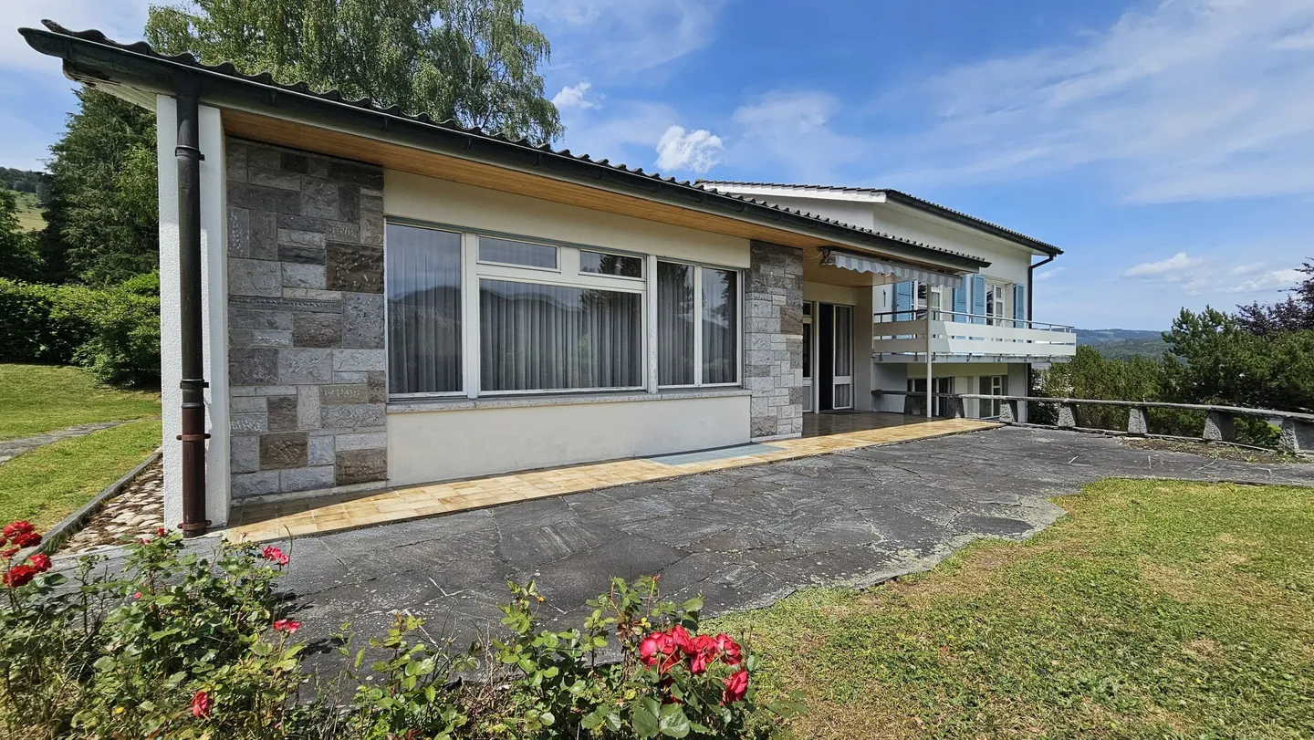 Spacious Villa in Glovelier - Photo 3 of 13