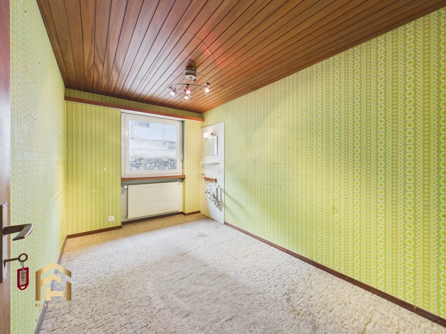 Charming Single-Family Home with Conservatory and Plenty of Surroundings - Photo 13 of 13