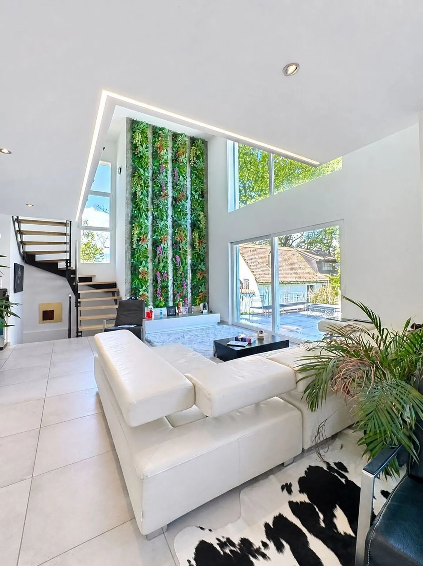 Wunderschöne 4,5-Zimmer-Villa mit Pool und Seeblick - Foto 10 von 20