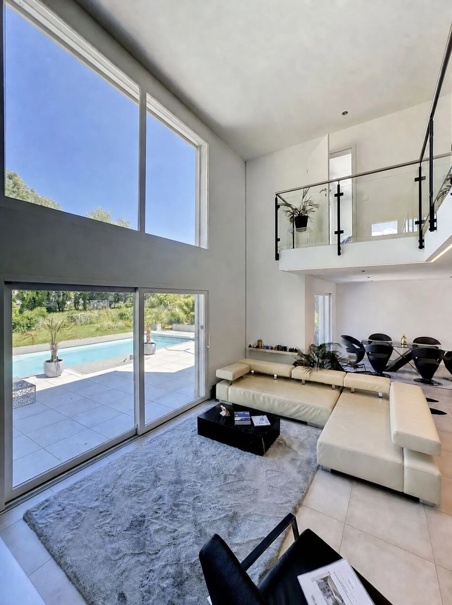 Wunderschöne 4,5-Zimmer-Villa mit Pool und Seeblick - Foto 13 von 20