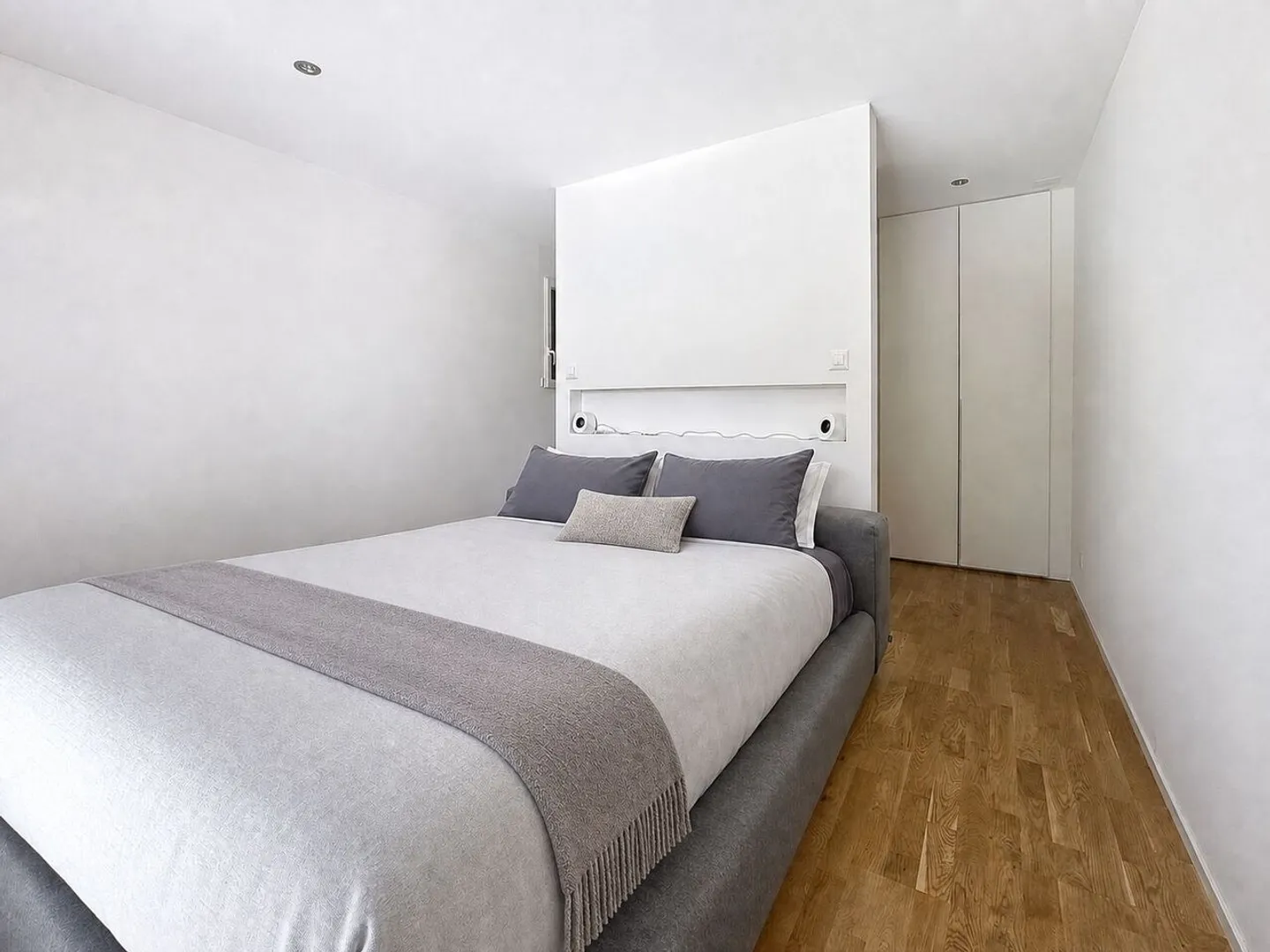 Wunderschöne 4,5-Zimmer-Villa mit Pool und Seeblick - Foto 15 von 20