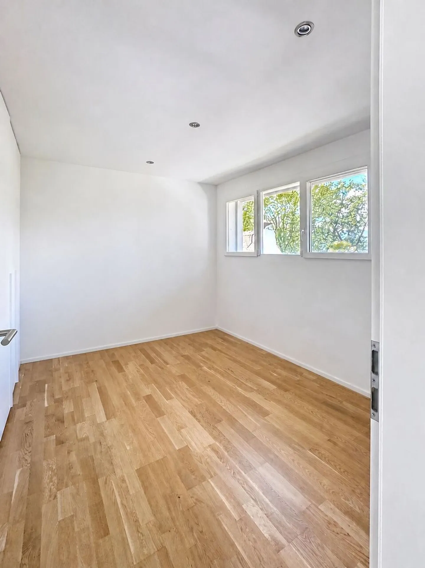 Wunderschöne 4,5-Zimmer-Villa mit Pool und Seeblick - Foto 16 von 20