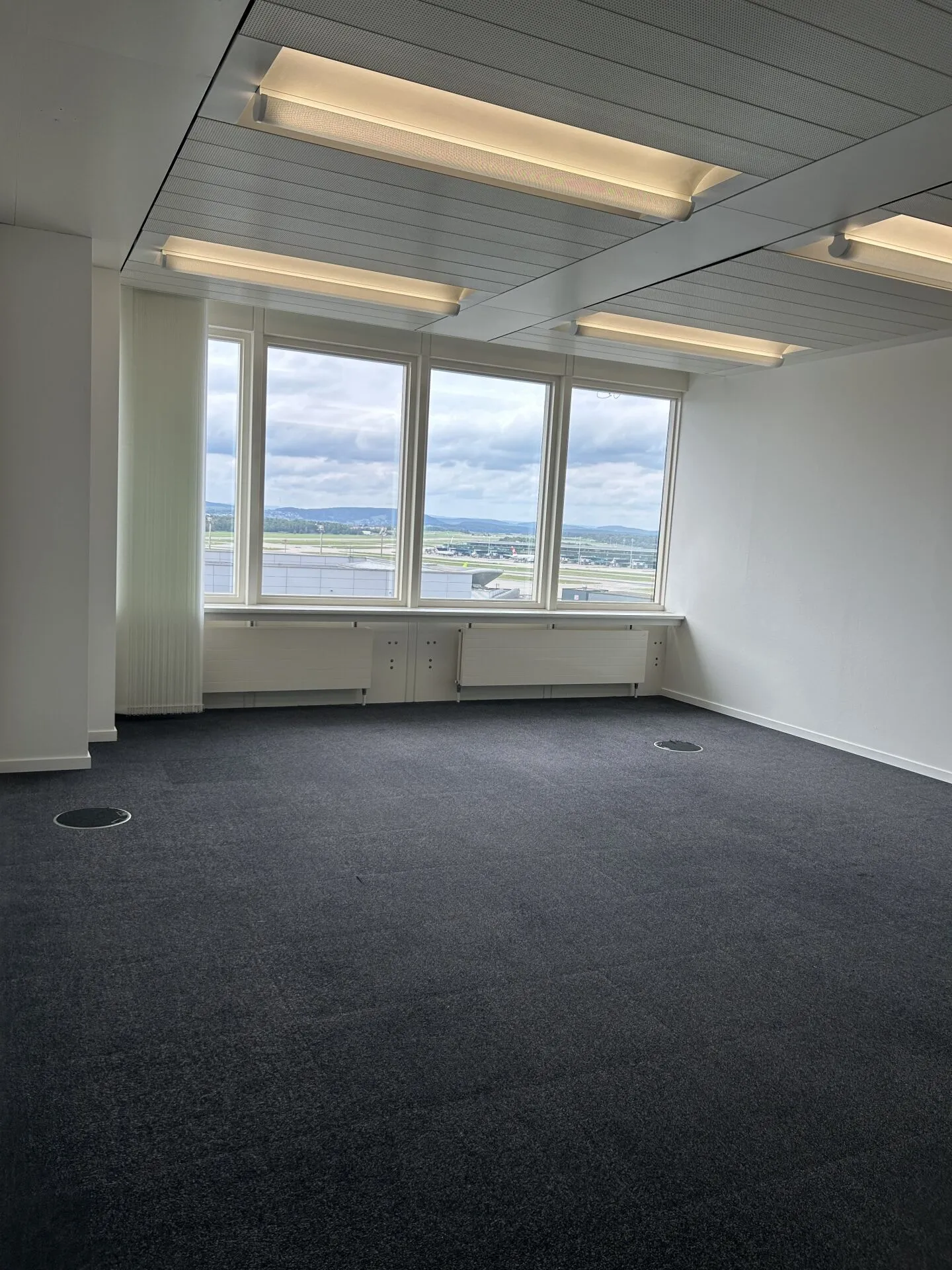 Prime Center 1 - Blocco uffici con vista sulle operazioni di volo - Foto 6 di 8