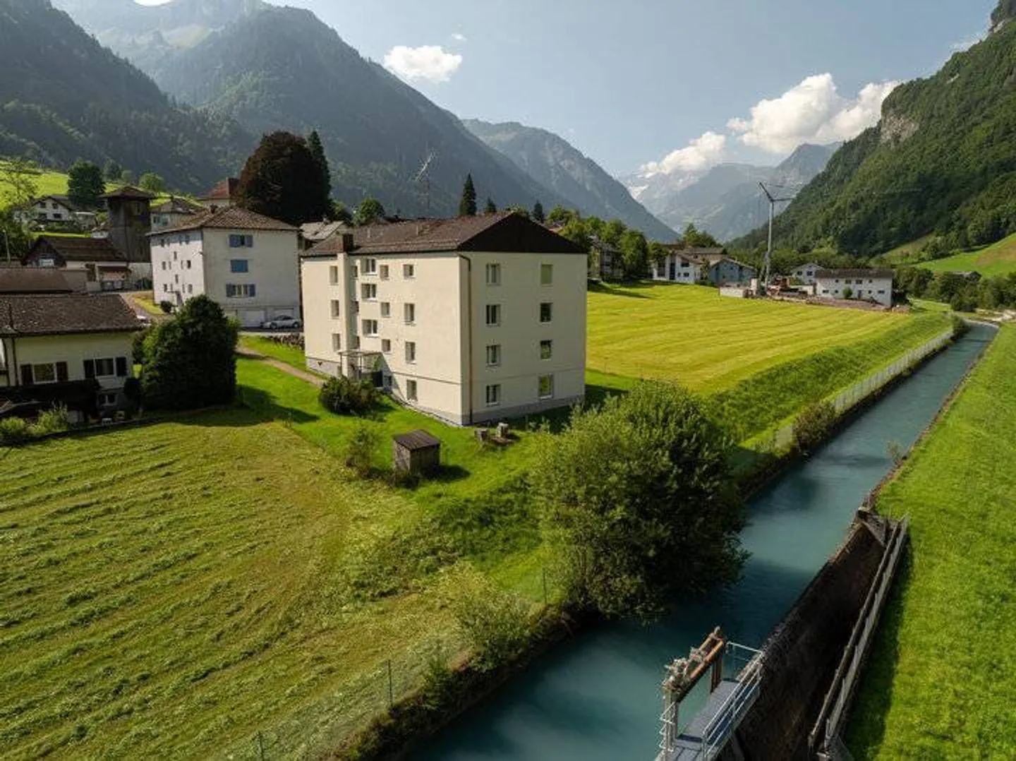 Appartamento Incantevole con Vista Montagna - Foto 1 di 8