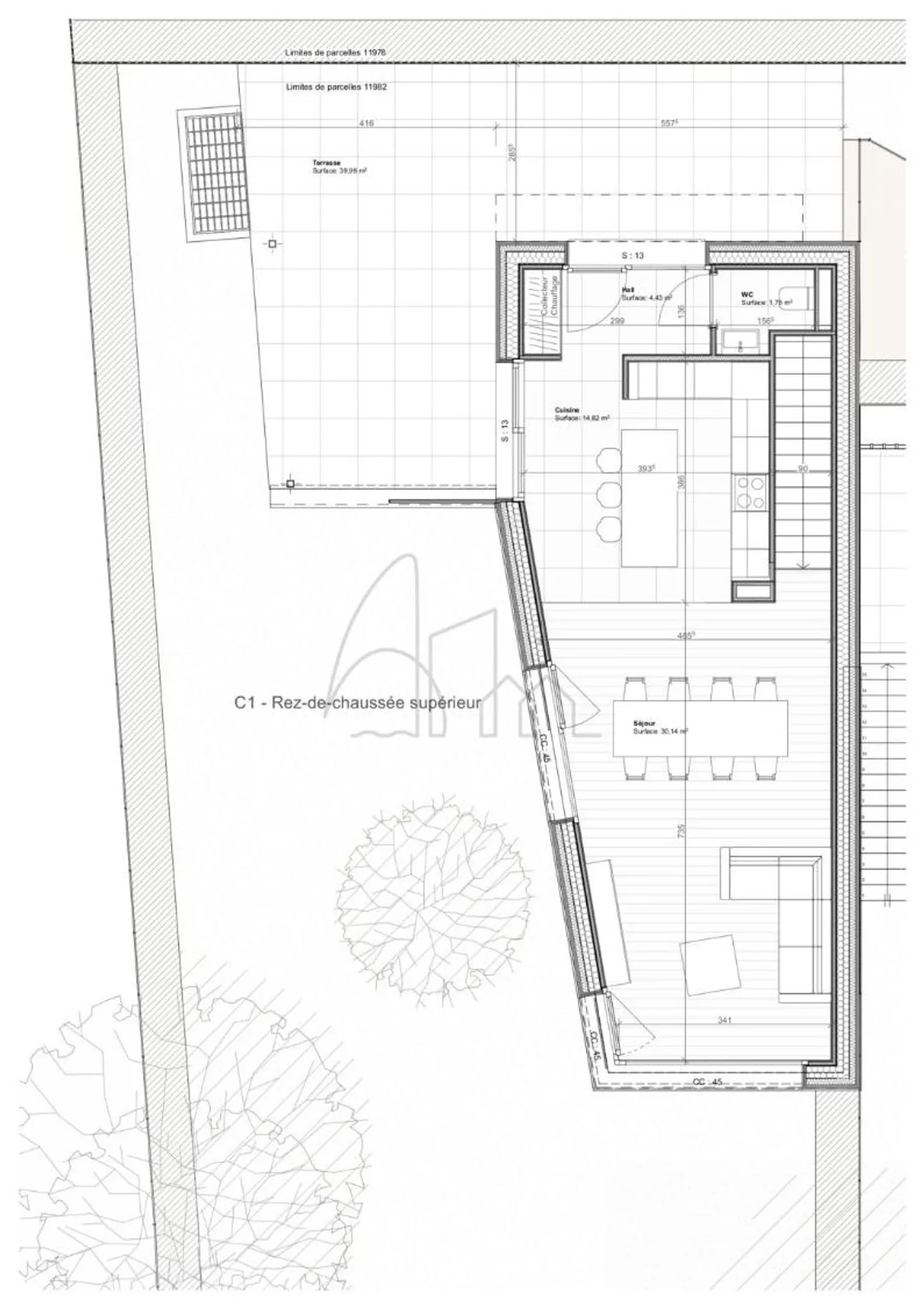 Exclusive Villa with Garden - Photo 4 of 6