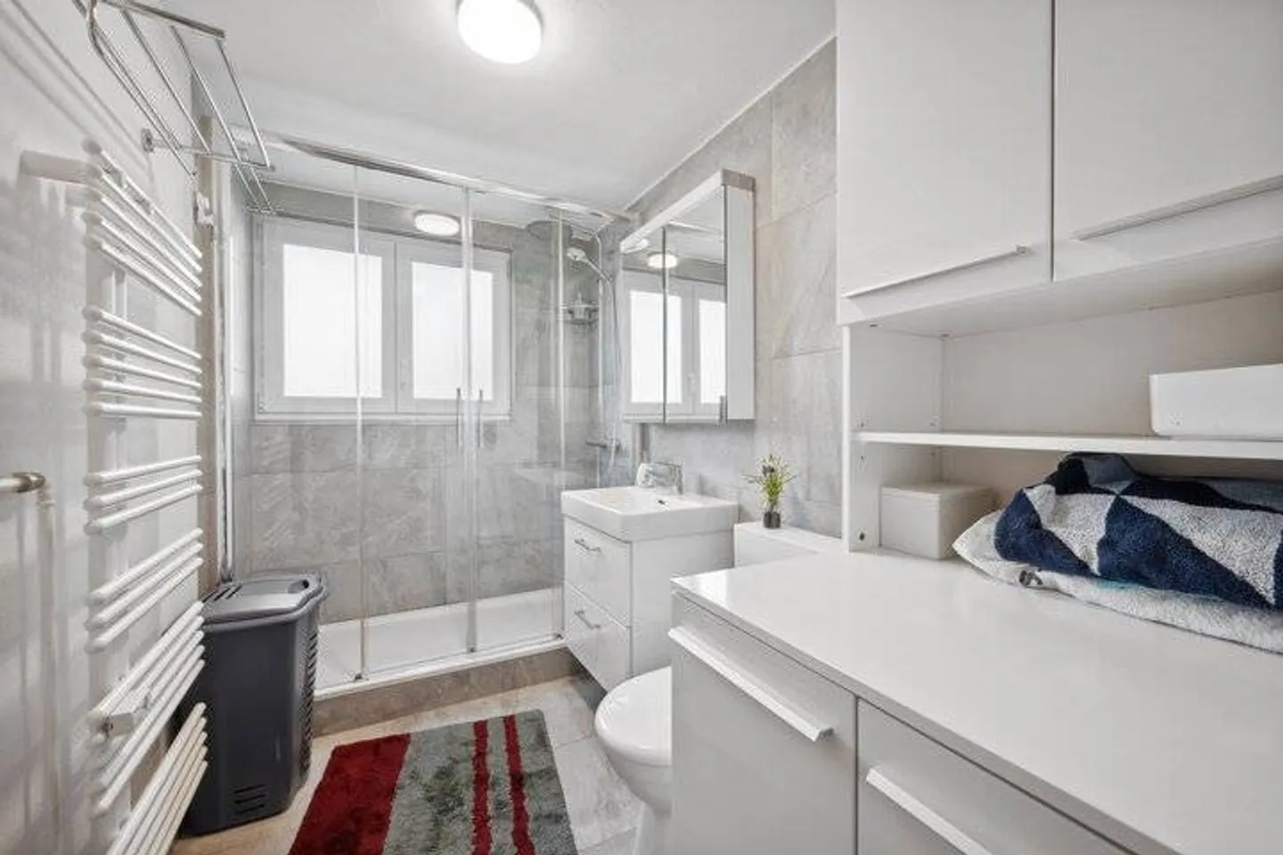 Appartamento Incantevole con Vista Montagna - Foto 6 di 8