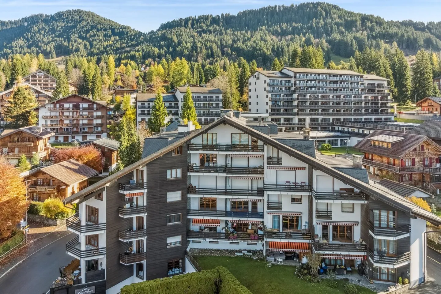 Nel cuore di Villars, luminoso 3.5p, ristrutturazione di alta gamma 2025 - Foto 13 di 17