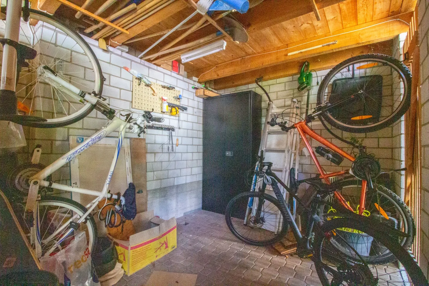 Maison individuelle en rangée de 5,5 pièces rénovée et conviviale pour les familles - Photo 17 sur 30